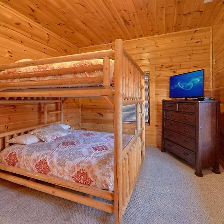 Misty Mountain Lodge Holiday Home 蓋特林堡 外观 照片