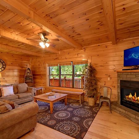 Misty Mountain Lodge Holiday Home 蓋特林堡 外观 照片