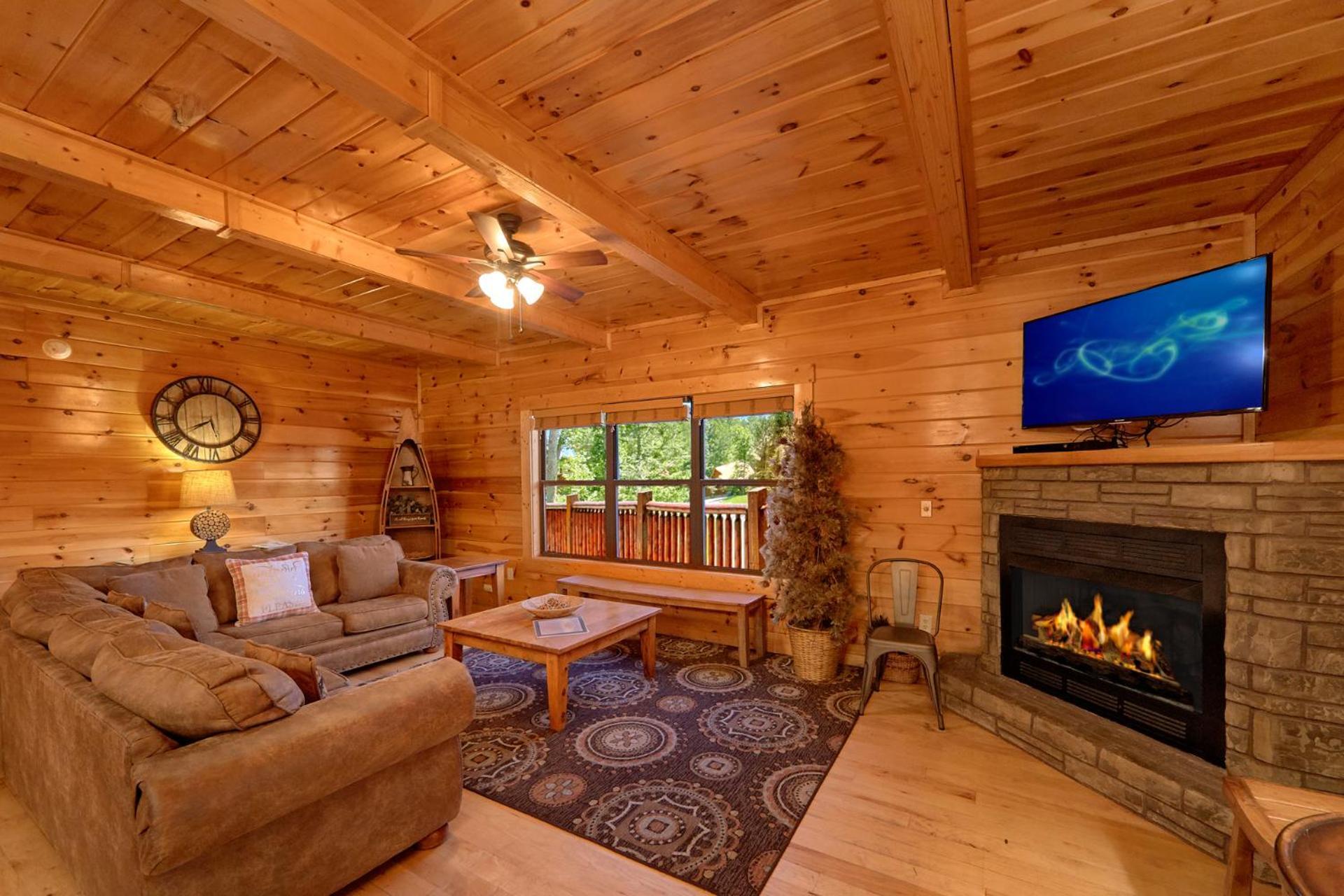 Misty Mountain Lodge Holiday Home 蓋特林堡 外观 照片